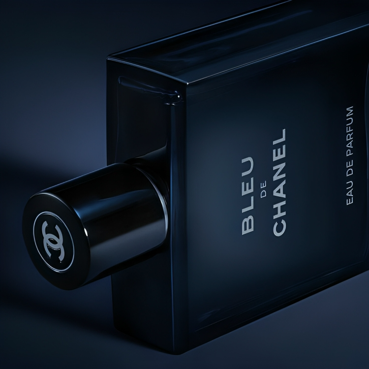 Bleu de Chanel Eau de Parfum – Long Lasting Luxury Fragrance for Men